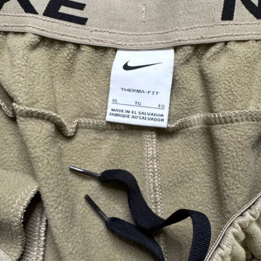Nike therma fit